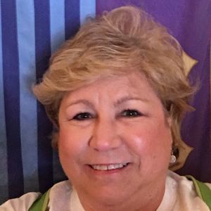 Meet your Posher, Denise